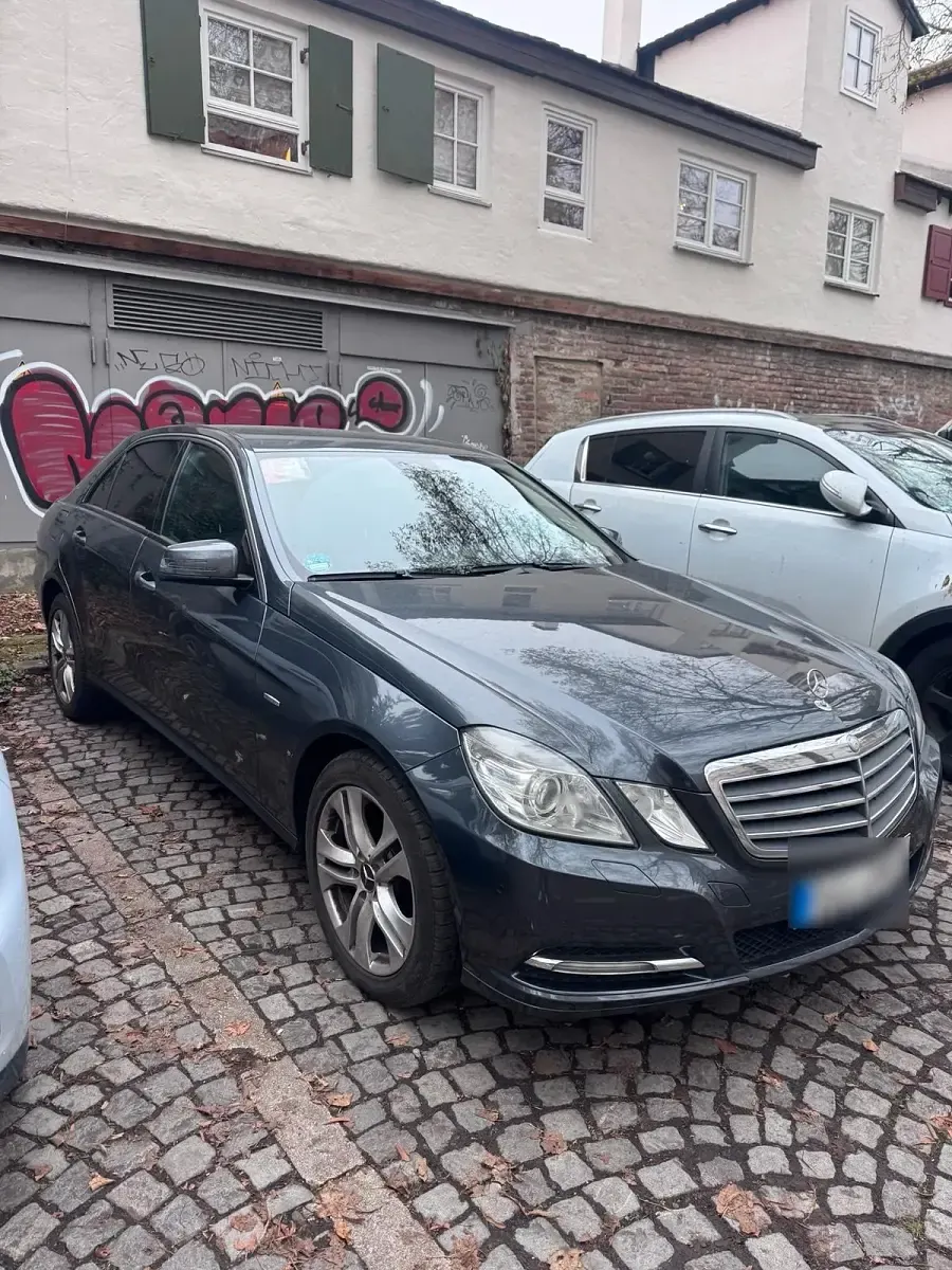 Gebraucht Mercedes E220 170 PS (125 kW) 2010 Limousine