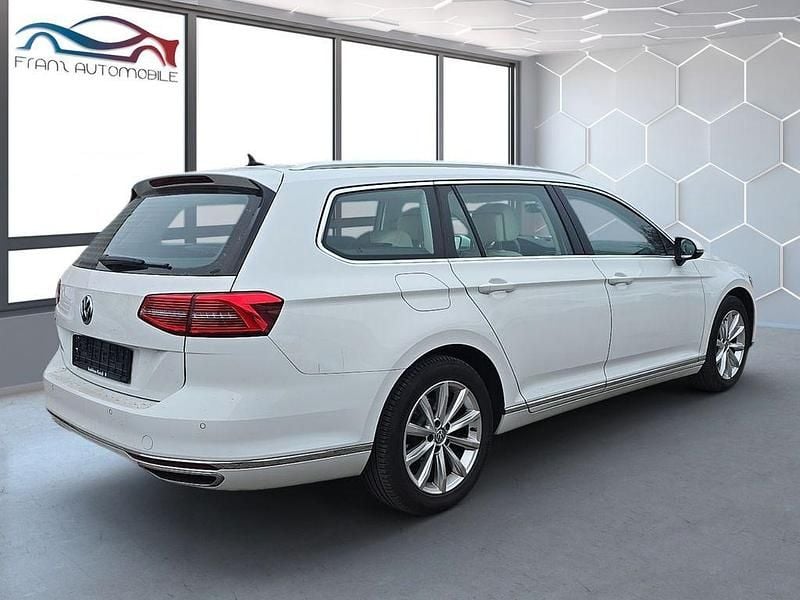 Gebraucht VW Passat Highline 190 PS (139 kW) 2018 Weiß Kombi