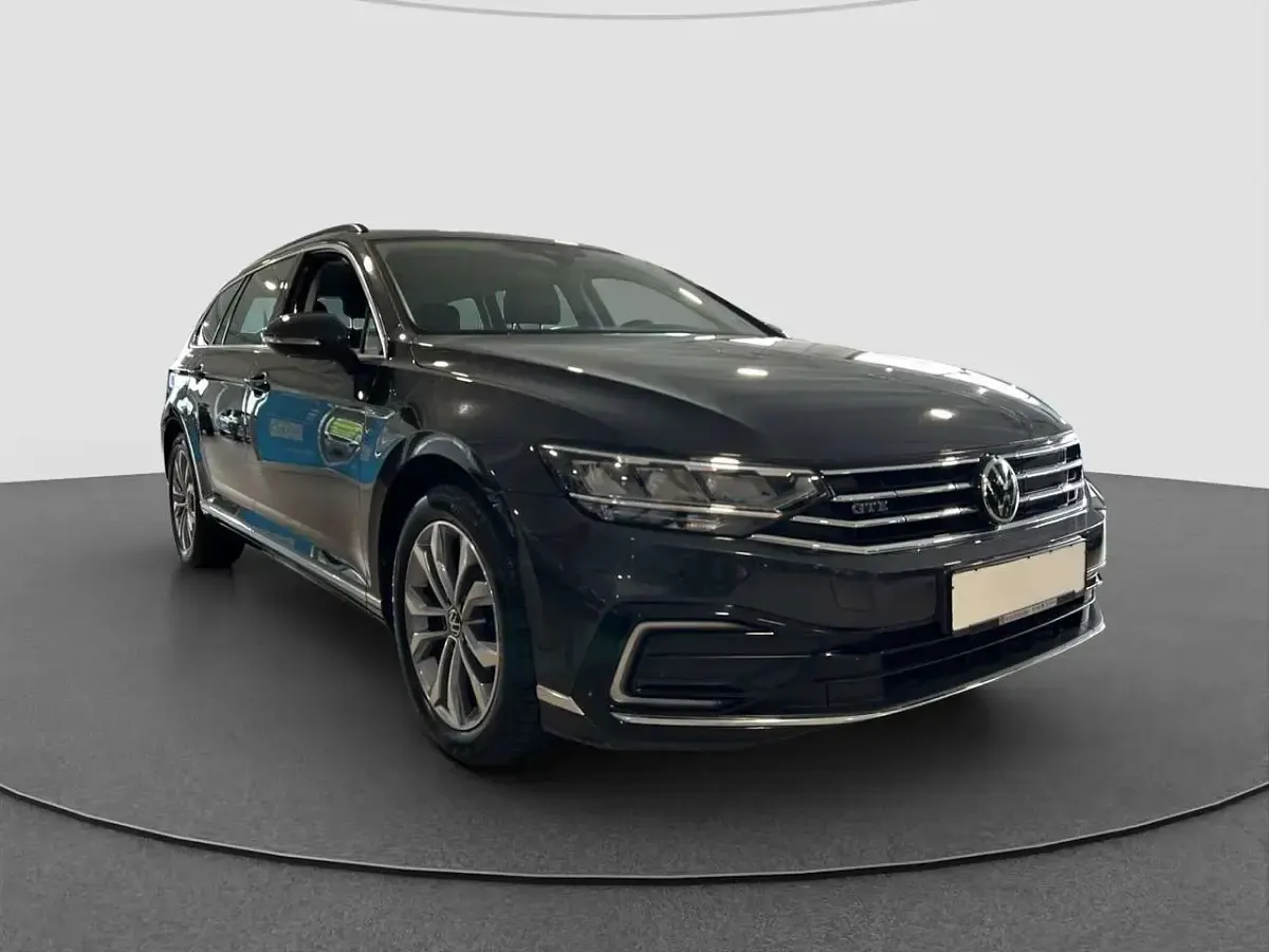 Gebraucht VW Passat GTE 218 PS (160 kW) 2022 Mangangrau Kombi