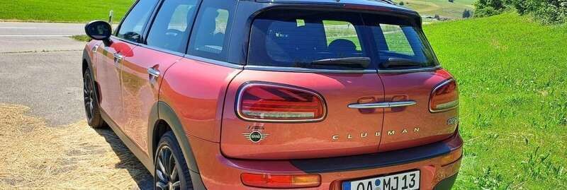Rot Gebraucht 2021 Mini Cooper Clubman Classic Kombi | 19.500 € (Guter Preis) - Bild 1/4
