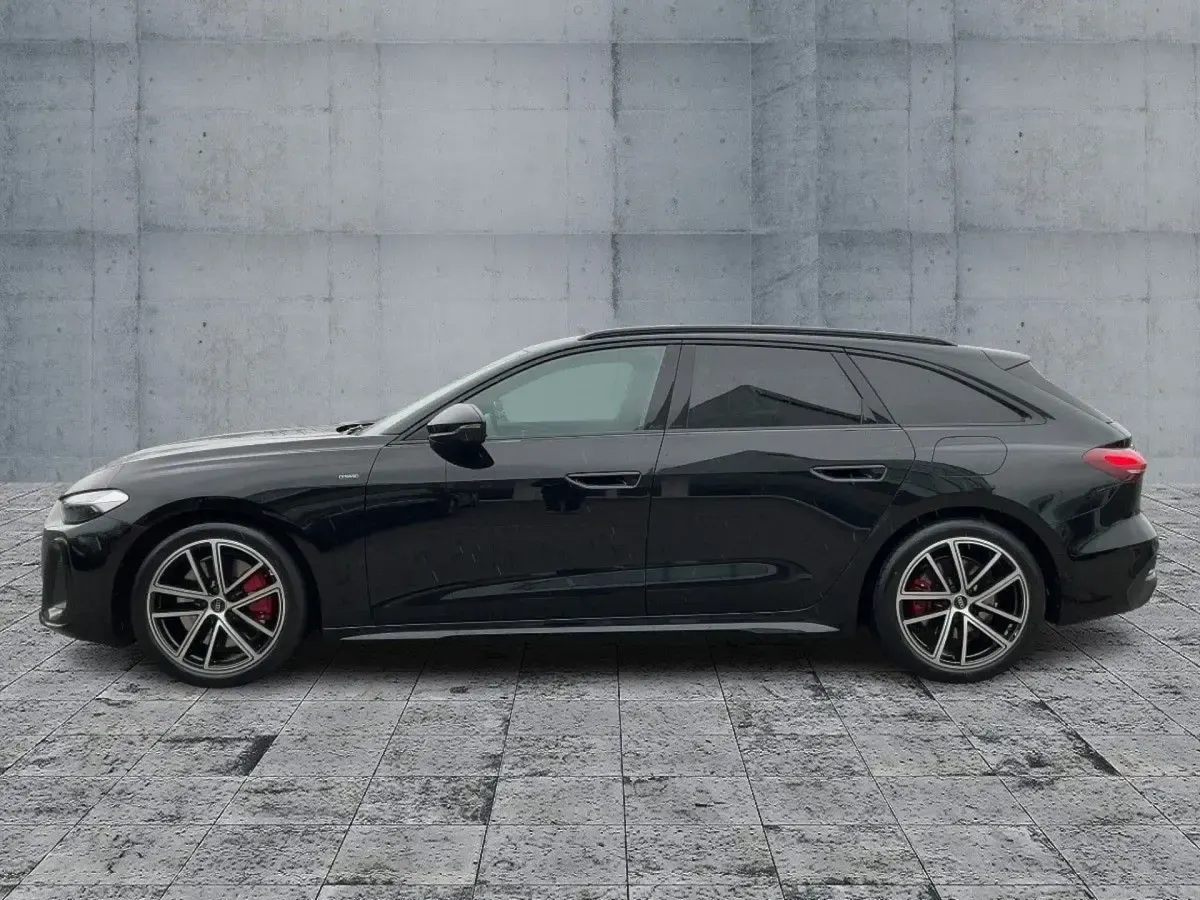 Gebraucht Audi A5 S-Line 299 PS (219 kW) 2025 Mythosschwarz metallic Kombi