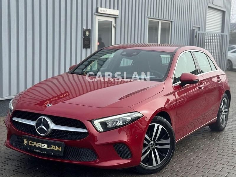 Gebraucht Mercedes A200 163 PS (119 kW) 2020 Rot Limousine