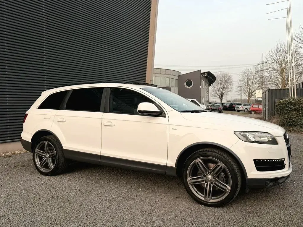 Używany Audi Q7 S-line plus 239 KM (175 kW) 2009 Biały SUV