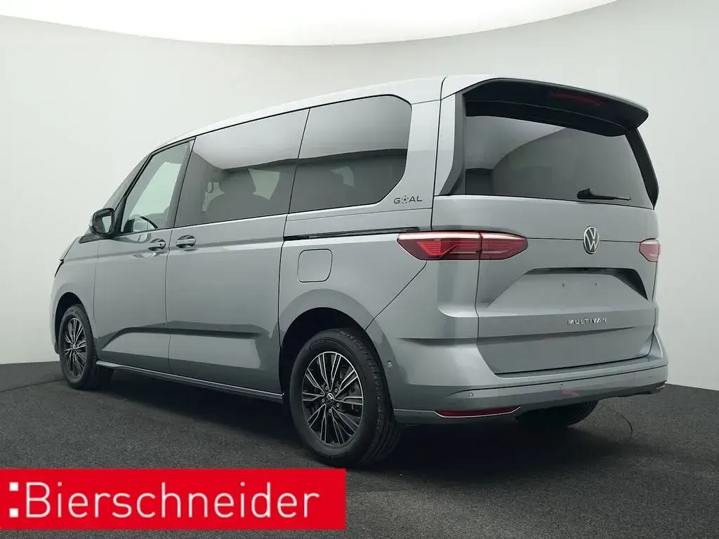 Gebraucht VW Multivan Goal 150 PS (110 kW) 2025 Grau Van / Kleinbus
