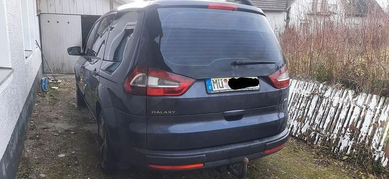 Gebraucht Ford Galaxy Trend 140 PS (102 kW) 2010 Schwarz Van / Kleinbus