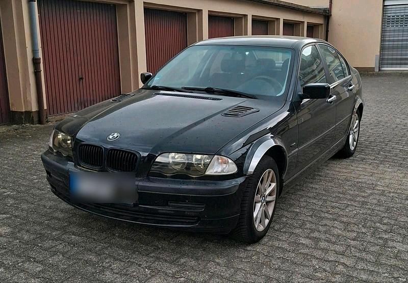 Usado BMW 316 105 HP (77 kW) 2000 Preto Sedan