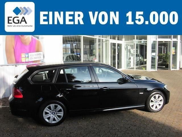 Gebraucht BMW 316 116 PS (85 kW) 2012 Schwarz Limousine