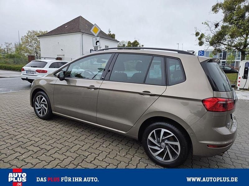 Gebraucht VW Golf Sportsvan 110 PS (80 kW) 2017 Braun Van / Kleinbus