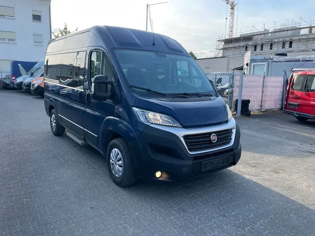 Gebraucht Fiat Ducato 148 PS (108 kW) 2018 Blau Van