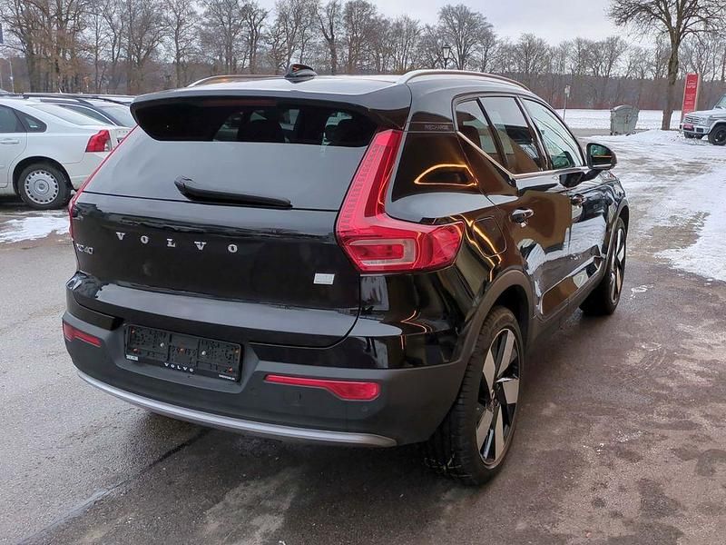 Gebraucht Volvo XC40 Plus 261 PS (191 kW) 2022 Onyx black SUV