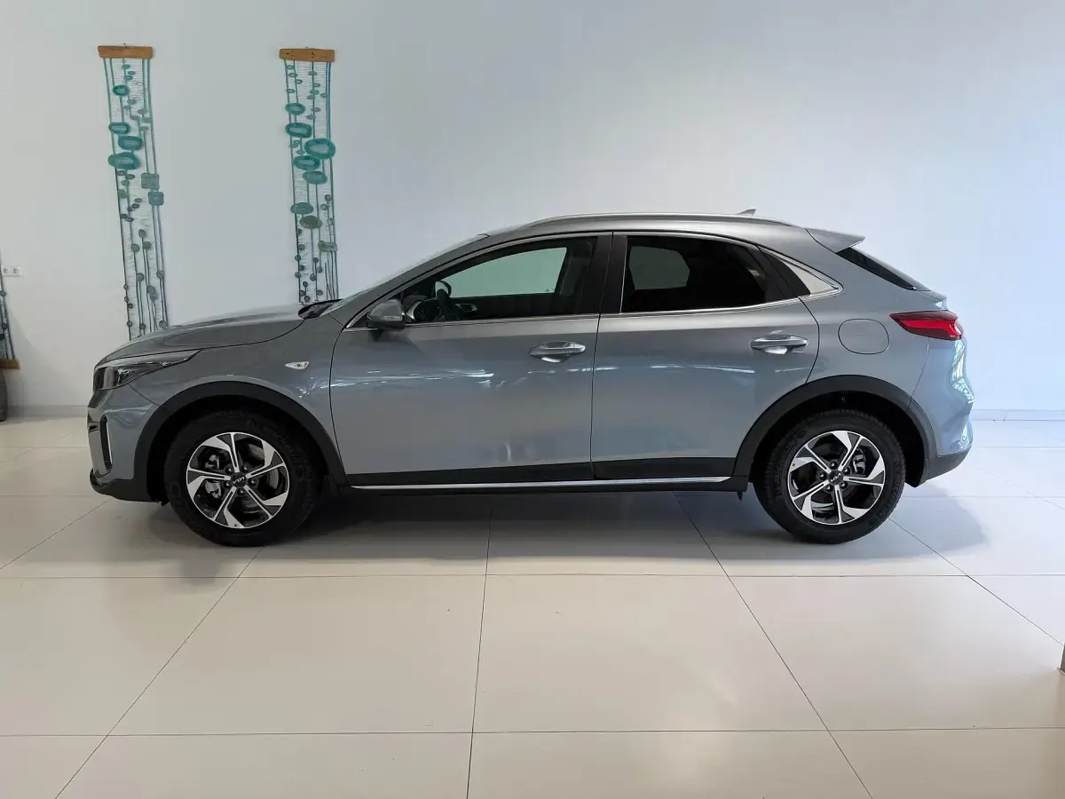 Neu Kia XCeed City 150 PS (110 kW) 2026 Lunar silver SUV