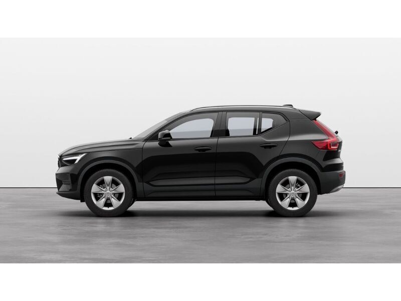 Gebraucht Volvo XC40 Core 163 PS (119 kW) 2024 Schwarz SUV