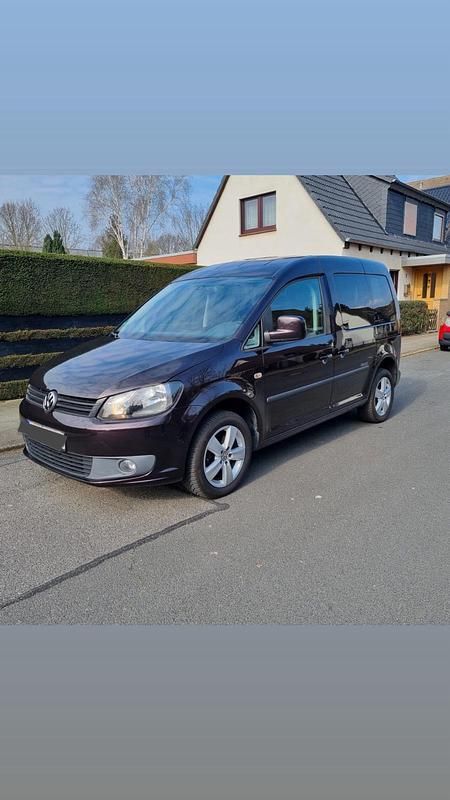 Gebraucht VW Caddy 102 PS (75 kW) 2011 Violet Van / Kleinbus