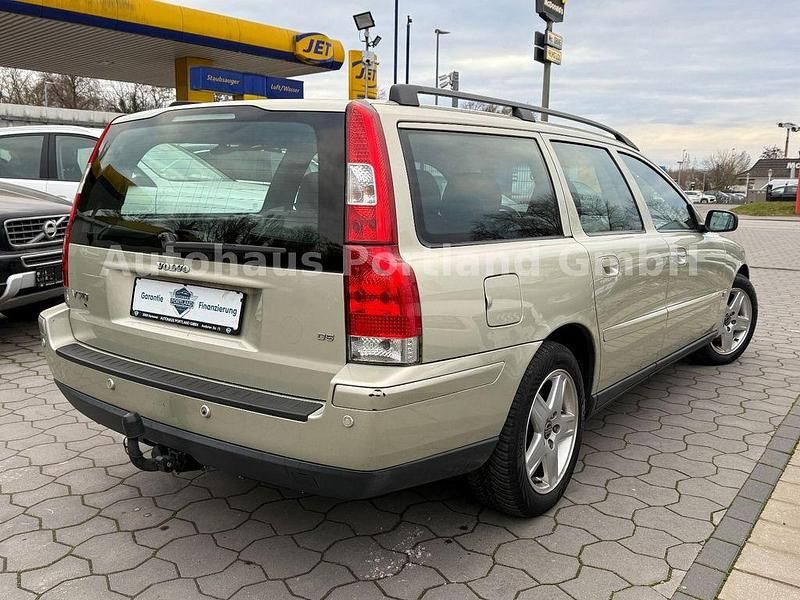 Gebraucht Volvo V70 Kinetic 185 PS (136 kW) 2005 Gold Kombi