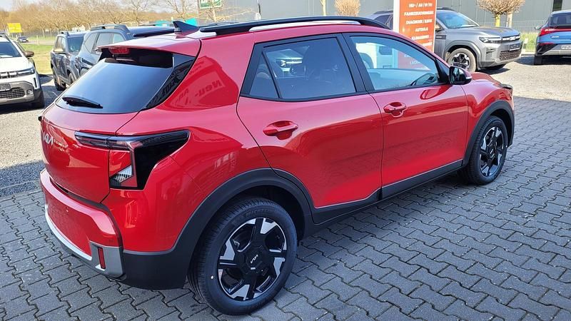 Neu Kia Stonic Exclusive 101 PS (74 kW) 2026 Signal rot SUV