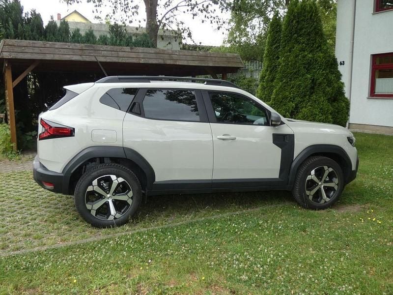 Gebraucht Dacia Duster 131 PS (96 kW) 2024 Beige SUV