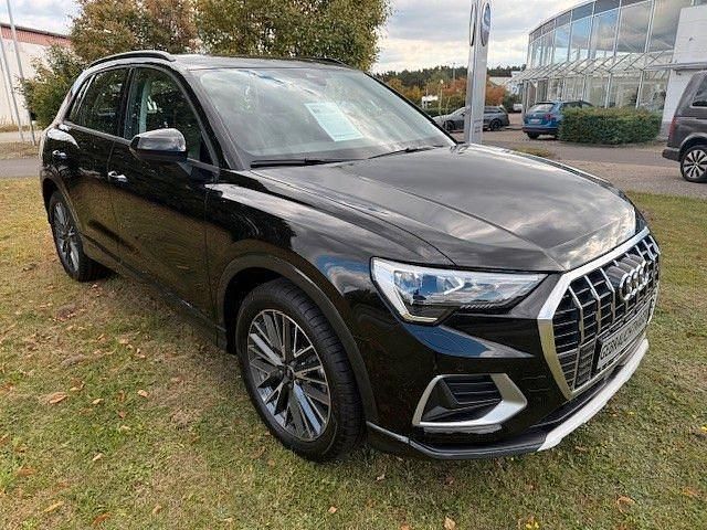 Neu Audi Q3 Advanced 150 PS (110 kW) 2025 Schwarz SUV