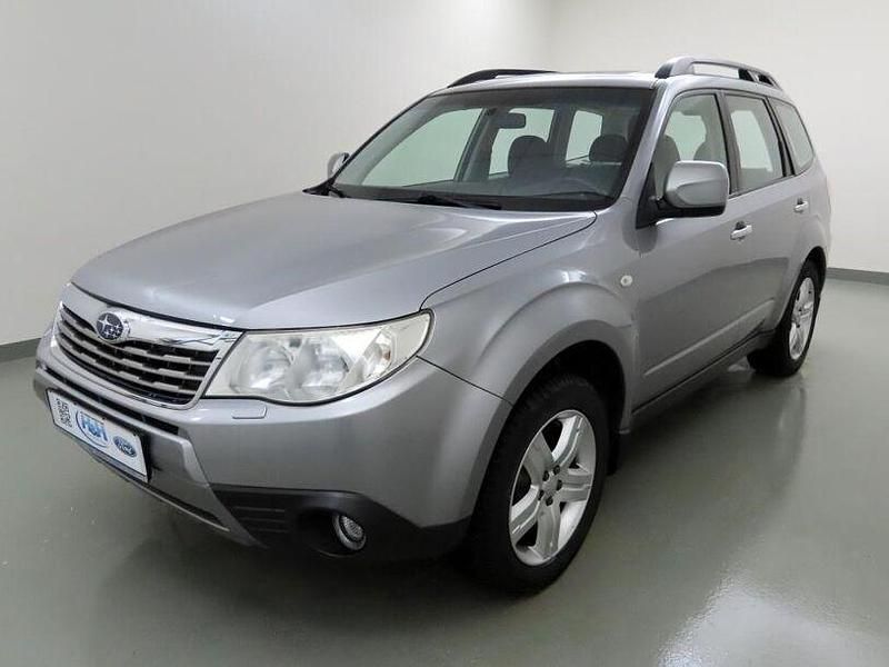 Gebraucht Subaru Forester Comfort 150 PS (110 kW) 2010 Steel silver (m) SUV
