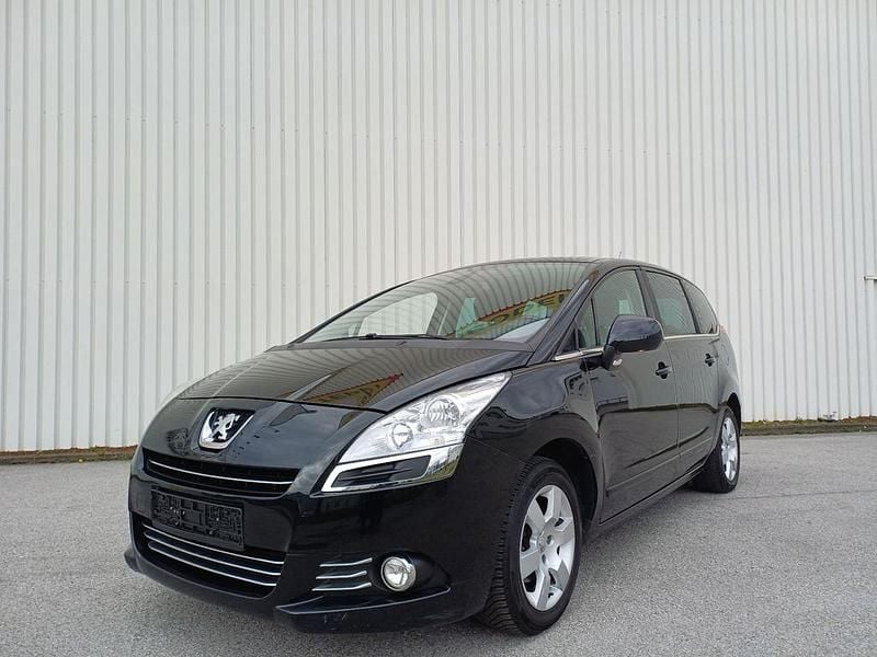 Schwarz Gebraucht 2011 Peugeot 5008 Family Van / Kleinbus | 2.990 € (Superpreis) - Bild 1/4