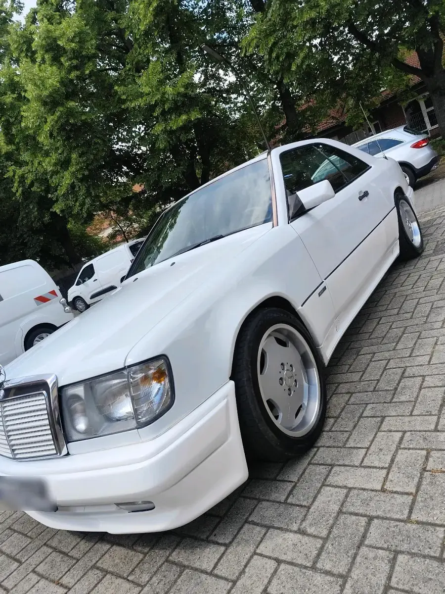 Gebraucht Mercedes E320 220 PS (161 kW) 1992 Weiß Coupé
