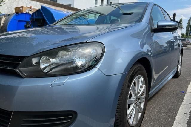 Blau Gebraucht 2009 VW Golf VI Comfortline Limousine | 4.400 € (Fairer Preis) - Bild 1/4