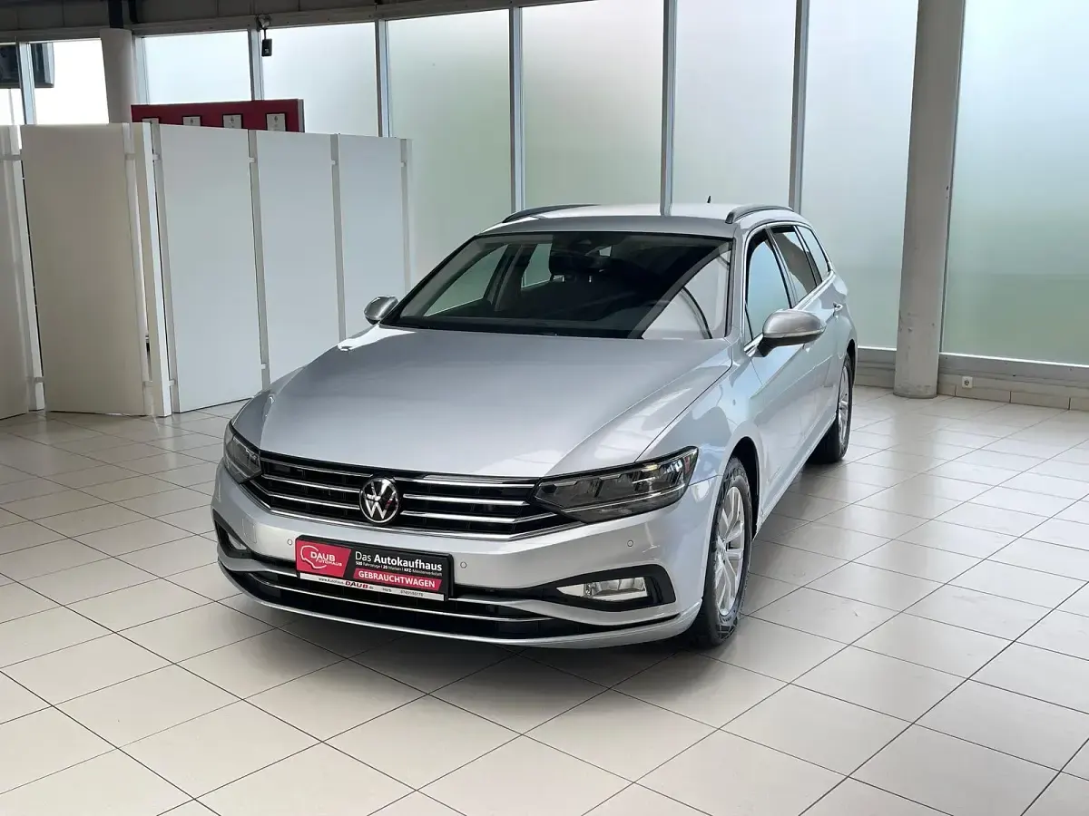 Gebraucht VW Passat Business 150 PS (110 kW) 2022 Kombi