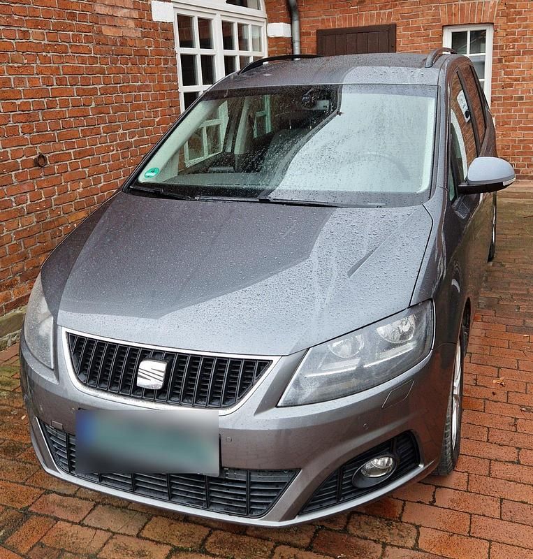 Gebraucht Seat Alhambra Style 140 PS (102 kW) 2013 Grau Van / Kleinbus