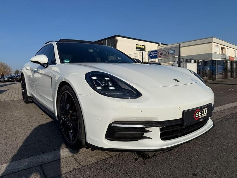 Gebraucht Porsche Panamera 330 PS (242 kW) 2017 Weiß Limousine