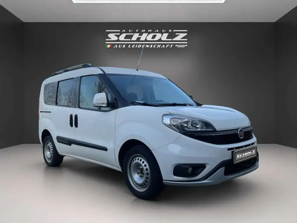 Gebraucht Fiat Doblò Trekking 120 PS (88 kW) 2016 Weiß Van / Kleinbus