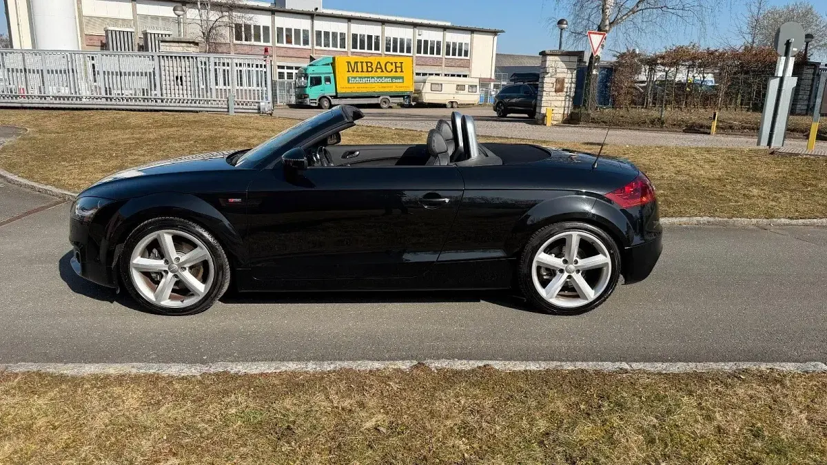 Gebraucht Audi TT Roadster S-line plus 160 PS (117 kW) 2013 Schwarz Cabrio