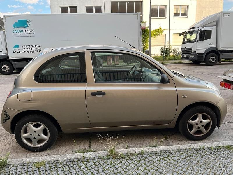 Gold Gebraucht 2003 Nissan Micra Kleinwagen | 200 € - Bild 1/4