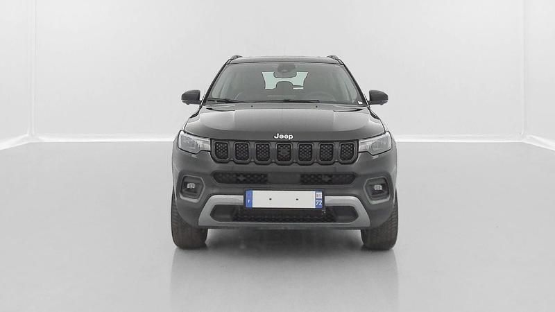 Gebraucht Jeep Compass 179 PS (131 kW) 2024 Solid black SUV