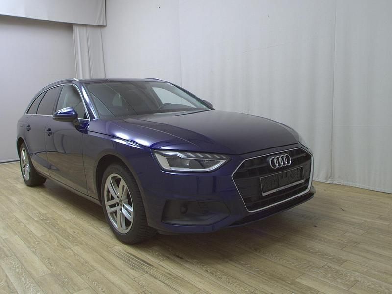 Gebraucht Audi A4 Ambiente 163 PS (119 kW) 2023 Blau Kombi