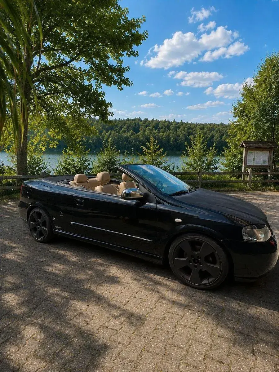 Gebraucht Opel Astra 147 PS (108 kW) 2004 Schwarz Cabrio