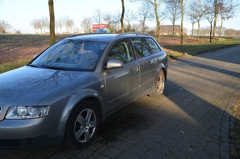Gebraucht Audi A4 131 PS (96 kW) 2002 Grau Kombi