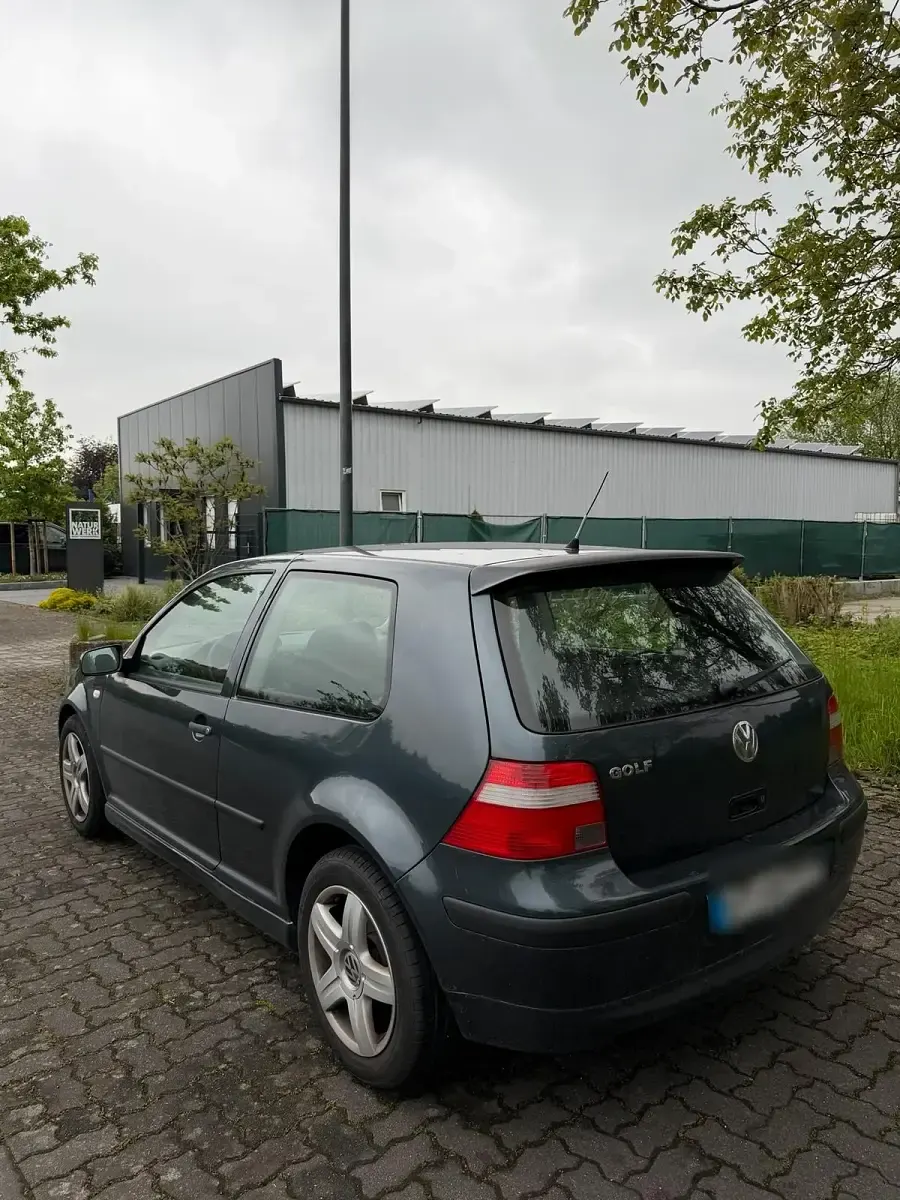 Gebraucht VW Golf 75 PS (55 kW) 2002 Grau Coupé