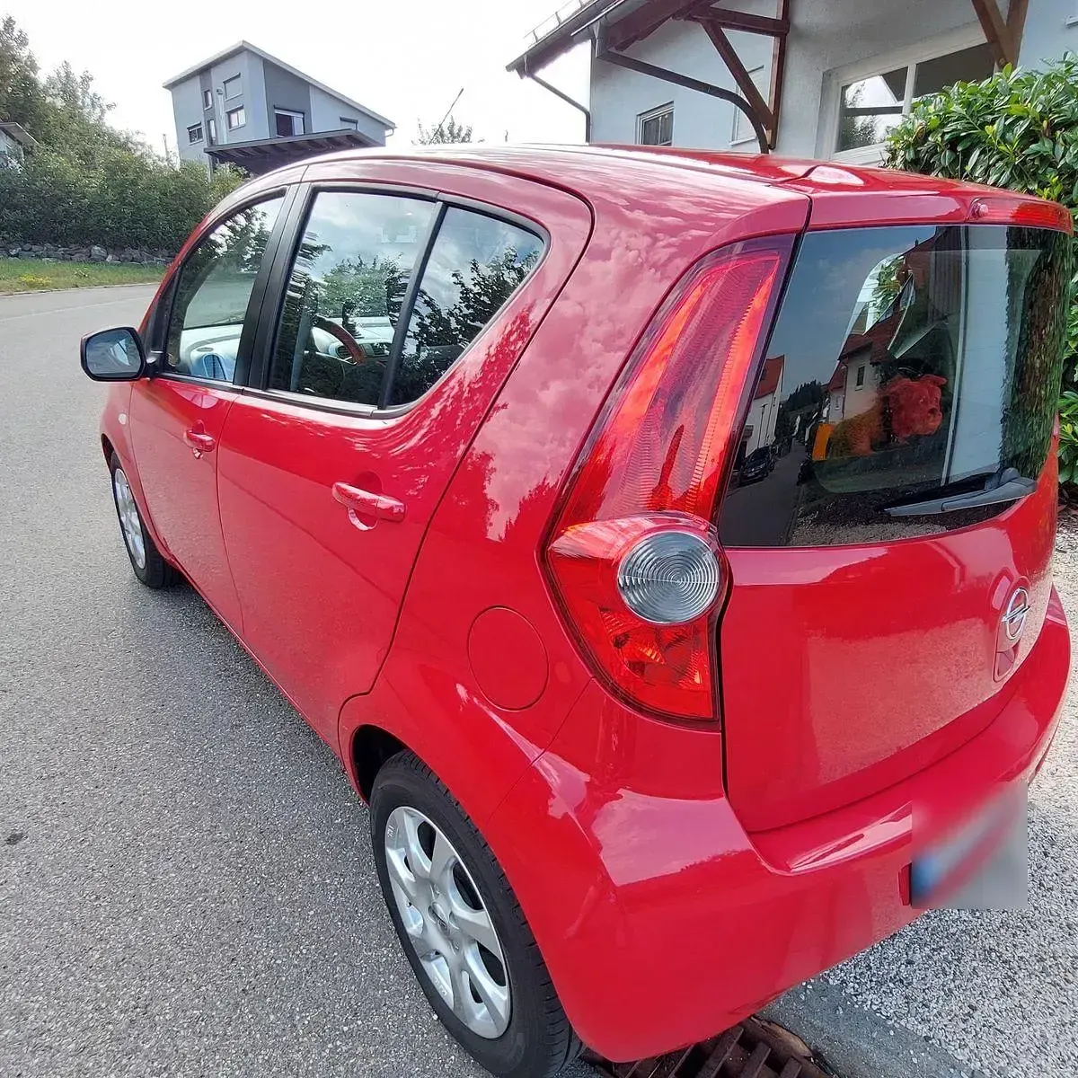 Gebraucht Opel Agila Edition 94 PS (69 kW) 2012 Rot Kleinwagen