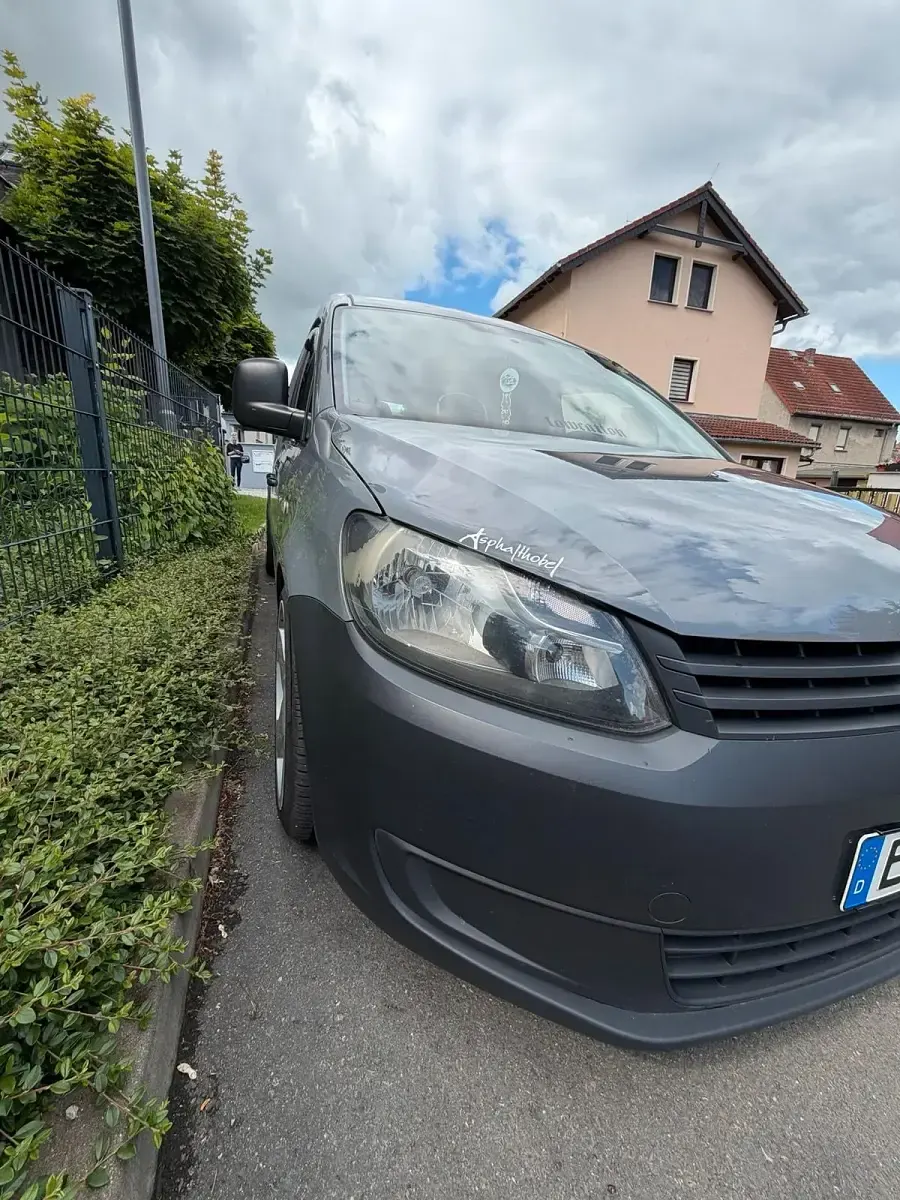 Gebraucht VW Caddy 101 PS (74 kW) 2011 Grau Van / Kleinbus