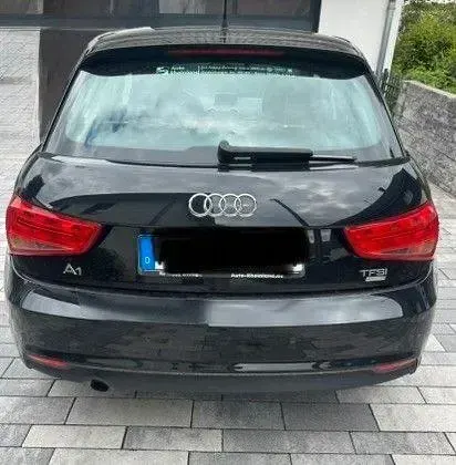 Gebraucht Audi A1 Sportback 95 PS (69 kW) 2017 Schwarz Kleinwagen