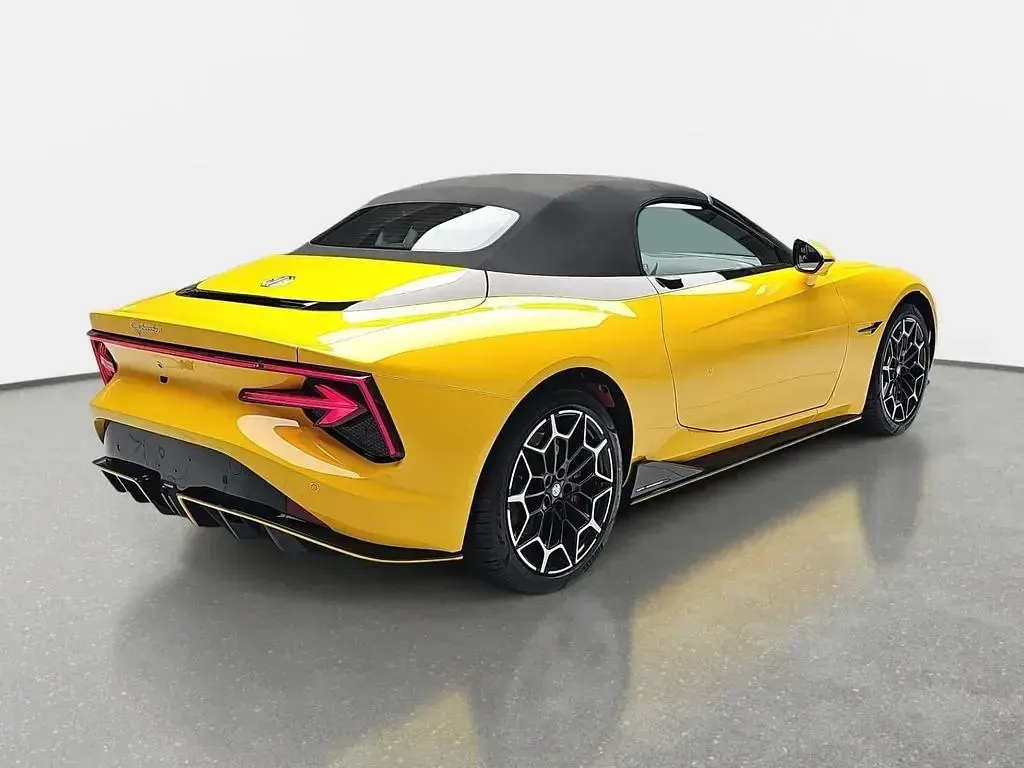 Neu MG Cyberster 250 kW (340 PS) 2026 Gelb Cabrio