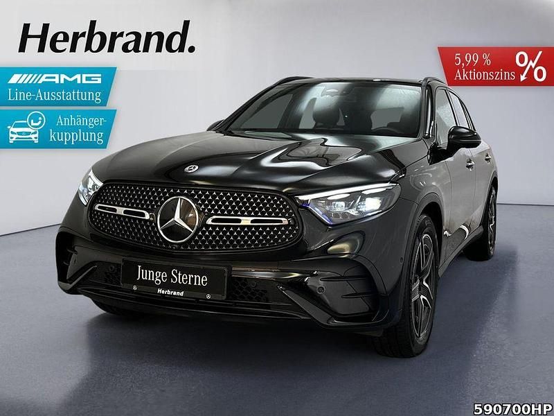 Unilack schwarz Gebraucht 2024 Mercedes GLC300 AMG SUV | 61.660 € (Etwas zu teuer) - Bild 1/4