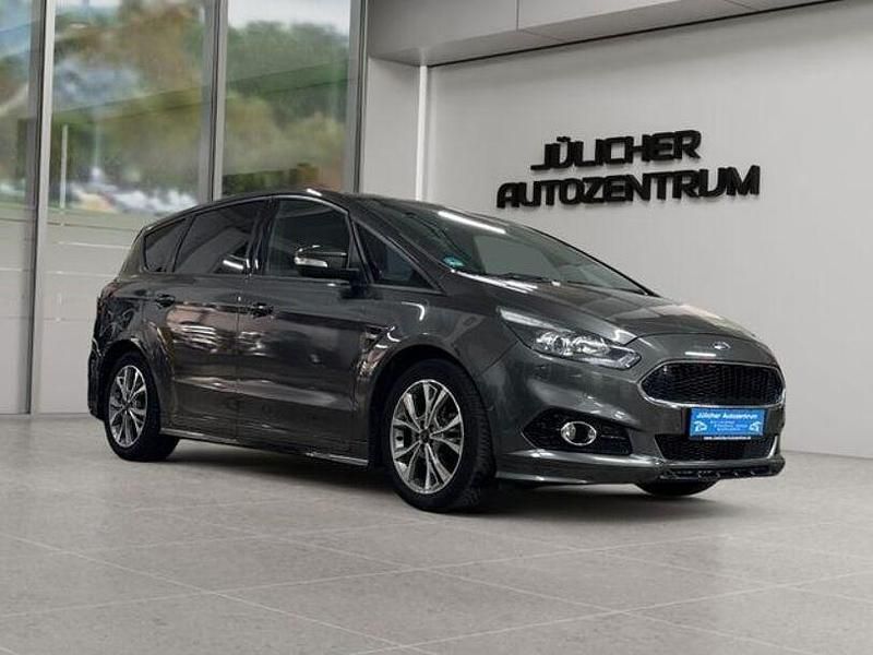 Grau Gebraucht 2018 Ford S-MAX ST-Line Van / Kleinbus | 15.990 € (Fairer Preis) - Bild 1/4
