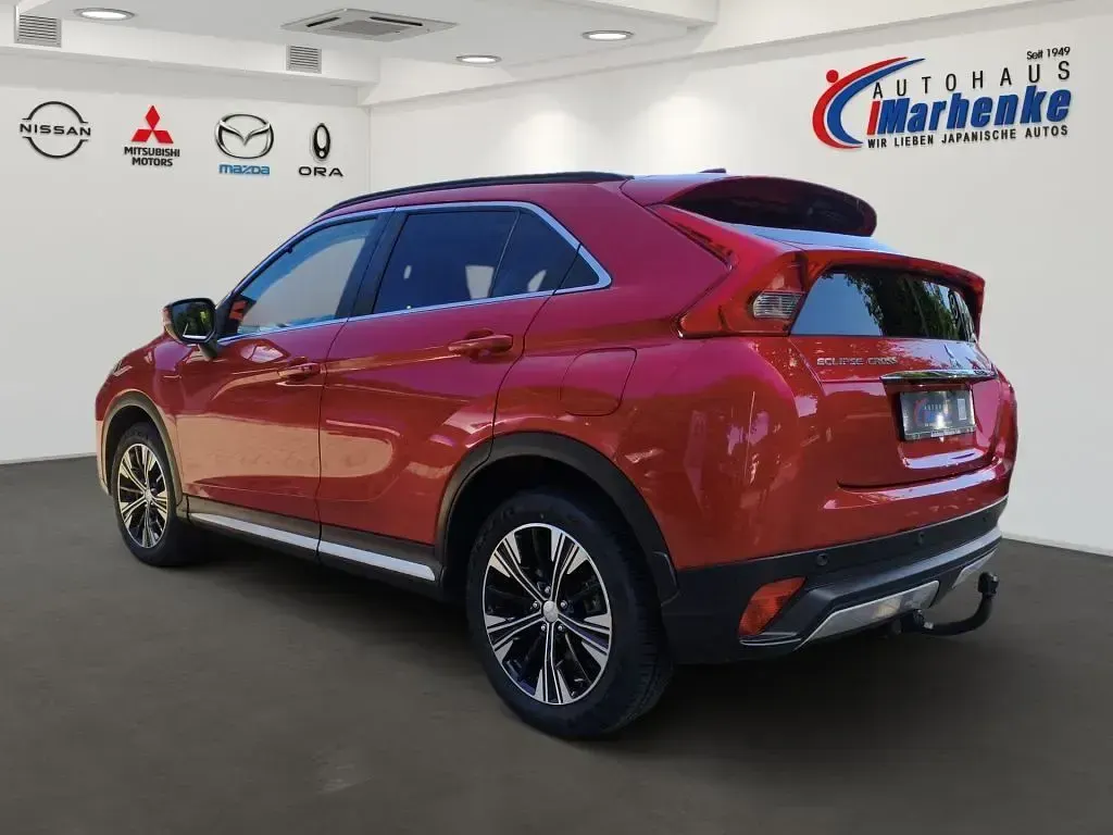 Gebraucht Mitsubishi Eclipse Cross Top 163 PS (119 kW) 2021 Rot SUV