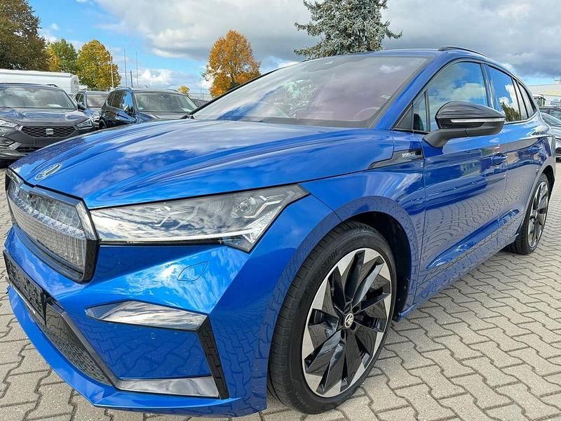 Blau Gebraucht 2022 Skoda Enyaq iV SportLine SUV | 29.399 € (Fairer Preis) - Bild 1/4