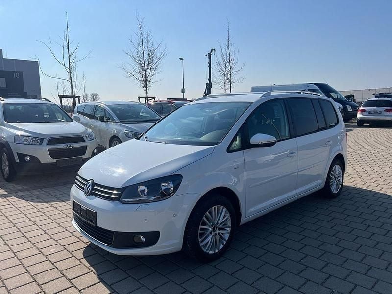 Gebraucht VW Touran Cup 105 PS (77 kW) 2014 Weiß Van / Kleinbus