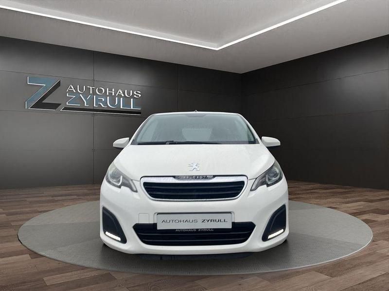 Gebraucht Peugeot 108 Active 72 PS (52 kW) 2019 Weiß Limousine