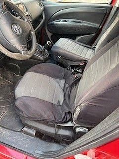 Gebraucht Opel Combo Selection 95 PS (69 kW) 2016 Rot Van / Kleinbus