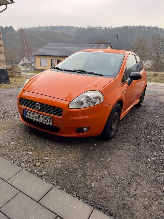 Orange Gebraucht 2008 Fiat Punto Kleinwagen | 2.000 € (Guter Preis) - Bild 1/4