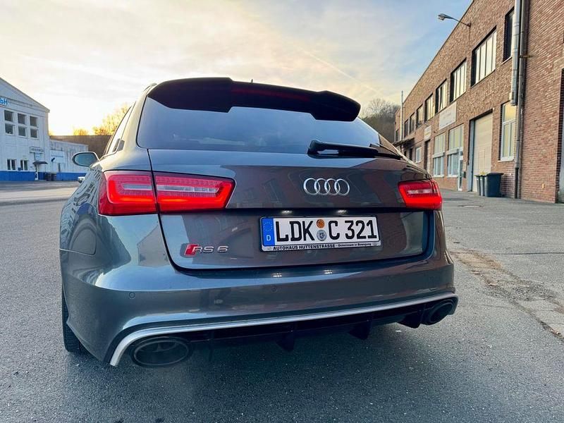 Gebraucht Audi RS6 Ambiente 560 PS (411 kW) 2014 Grau Kombi