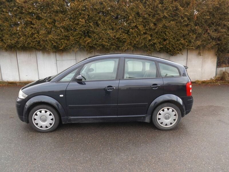 Gebraucht Audi A2 75 PS (55 kW) 2002 Blau Kleinwagen